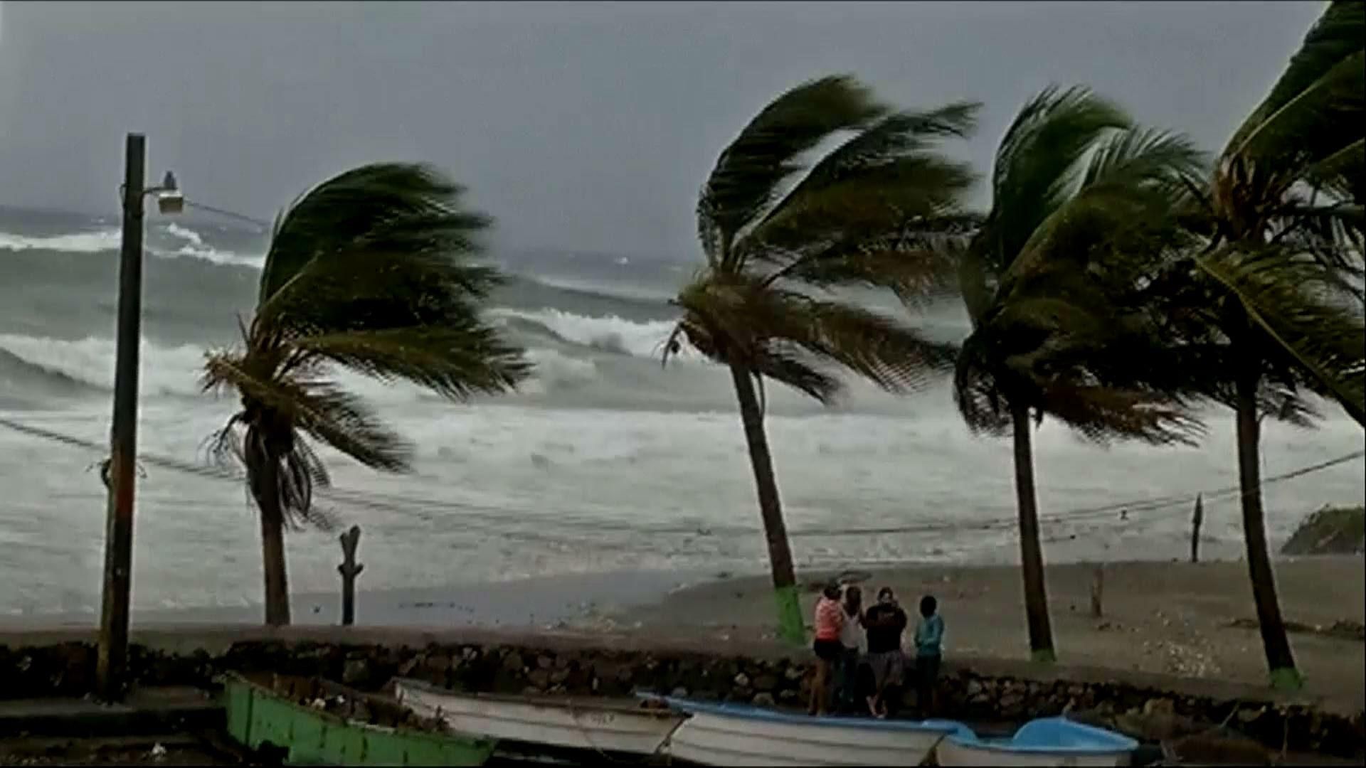 Руйнівний шторм насувається з Карибського регіону