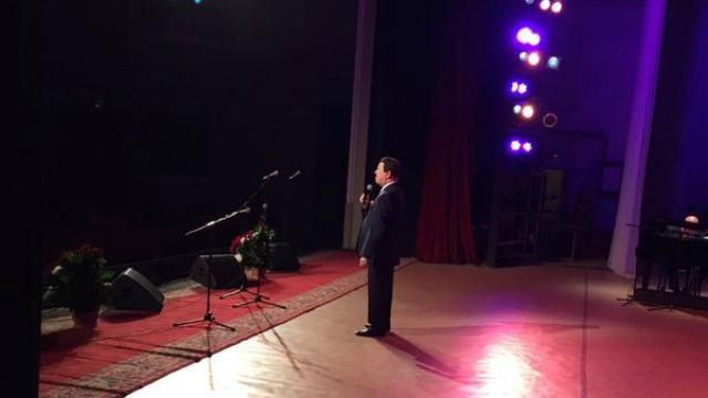 Кобзон снова приехал в оккупированный Донецк: праздновал день города Кобзон снова приехал в оккупированный Донецк: праздновал день города