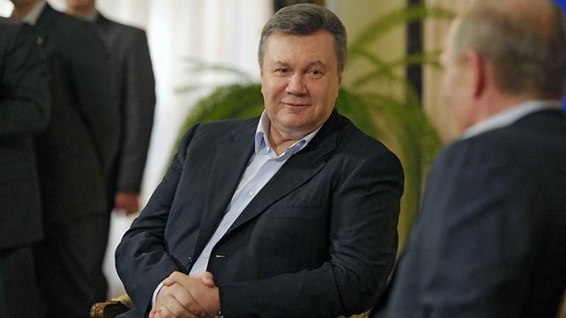 Яценюк посміявся над Росією, порадивши відібрати у Януковича гроші