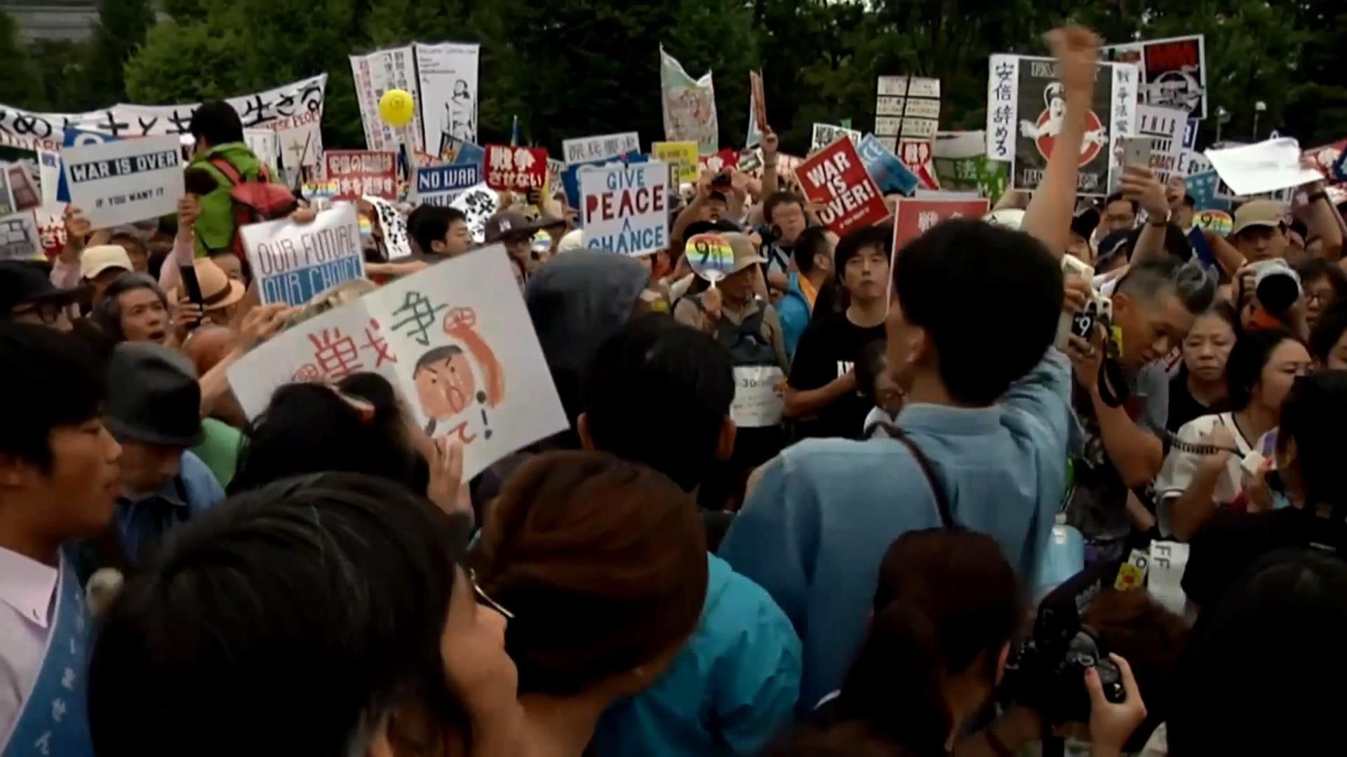 Масові антивоєнні протести сколихнули Японію