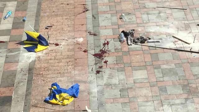 Яценюк вимагає для вбивці нацгвардійця довічного ув'язнення Яценюк вимагає для вбивці нацгвардійця довічного ув'язнення