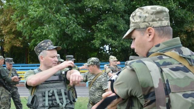 Напружена тиша: з опівночі жодного пострілу на лінії розмежування Напружена тиша: з опівночі жодного пострілу на лінії розмежування
