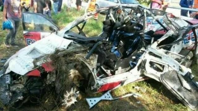 Украинские автогонщики разбились на соревнованиях в Латвии Украинские автогонщики разбились на соревнованиях в Латвии