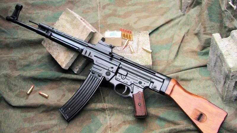 Петиція про зброю зібрала майже всі підписи Петиція про зброю зібрала майже всі підписи