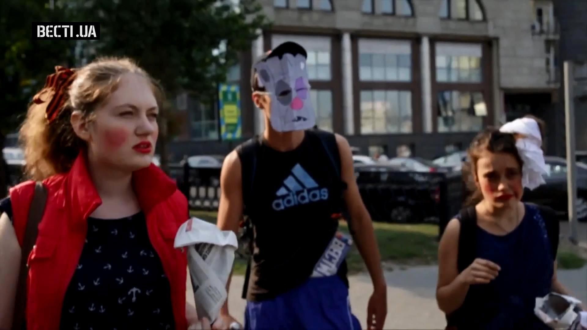 "Ватники" атакували телеканал "Інтер" "Ватники" атакували телеканал "Інтер"