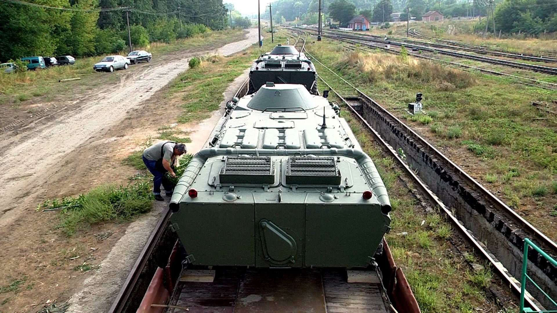 Звичайна СТО взялася ремонтувати БТРи з зони АТО