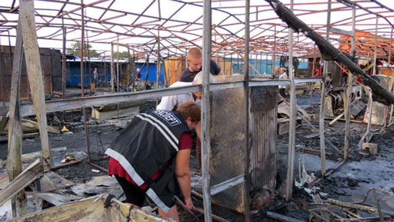 Пожар уничтожил рынок в Красноармейске