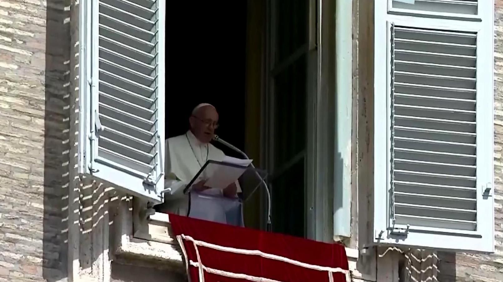 Папа закликав церкви у Європі надати притулок мігрантам