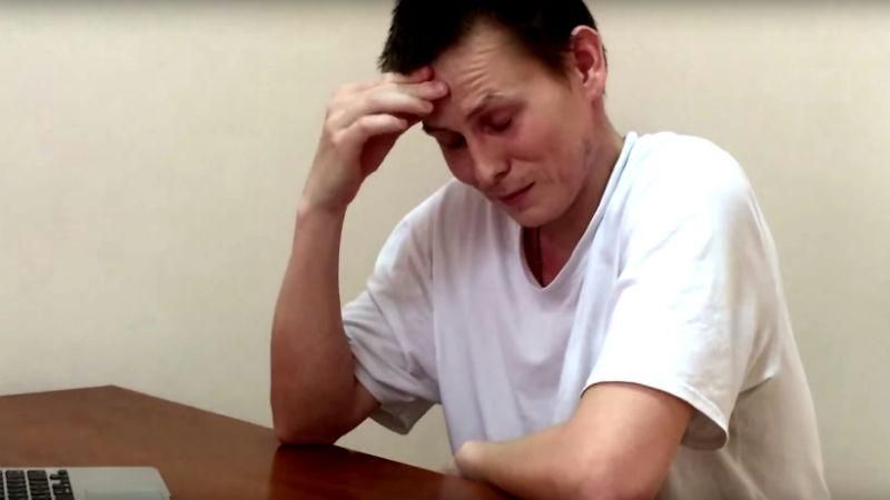 Російський ГРУшник не стримав сліз, коли побачив відеозвернення рідних Російський ГРУшник не стримав сліз, коли побачив відеозвернення рідних