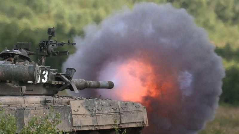 Путин внезапно переводит войска в полную боевую готовность Путин внезапно переводит войска в полную боевую готовность