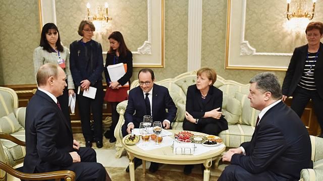 Олланд запрошує Путіна та Порошенка на зустріч в Париж