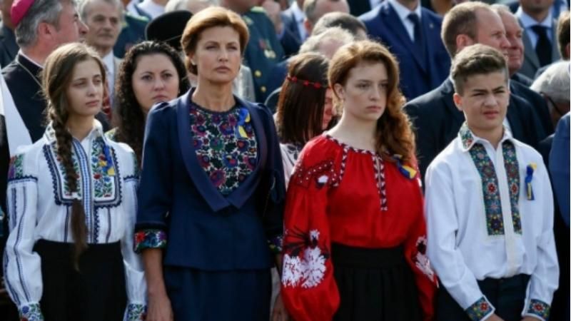 Порошенко показал маленького внука Порошенко показал маленького внука