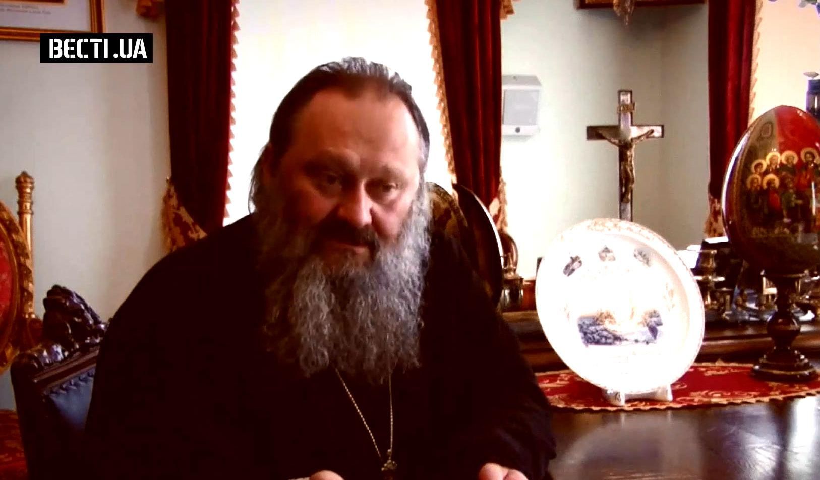 Скромний батюшка: отець Павло спробував виправдати своє хамство Скромний батюшка: отець Павло спробував виправдати своє хамство