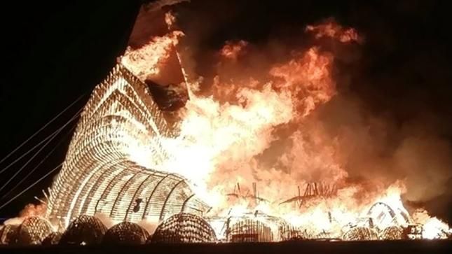 20 фото из пустыни: фантастическая атмосфера фестиваля Burning Man 2015