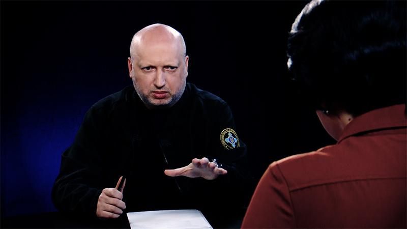 Турчинов розповів усі подробиці сутичок під Радою та доповів про перемоги над Росією Турчинов розповів усі подробиці сутичок під Радою та доповів про перемоги над Росією