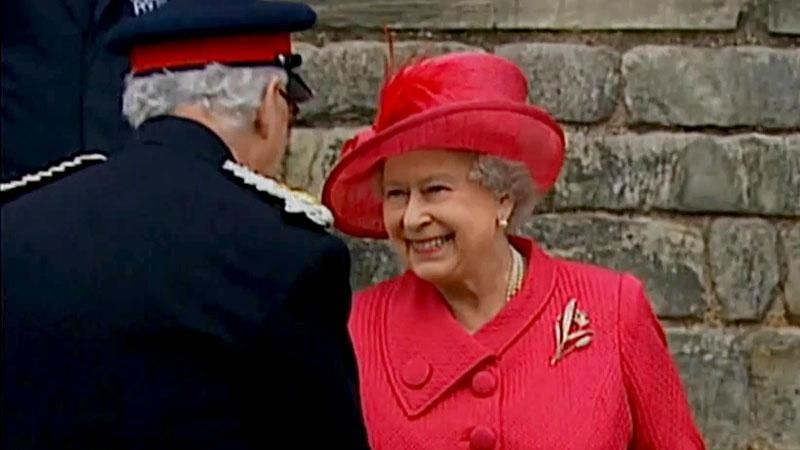 Елизавета II празднует рекорд пребывания на престол