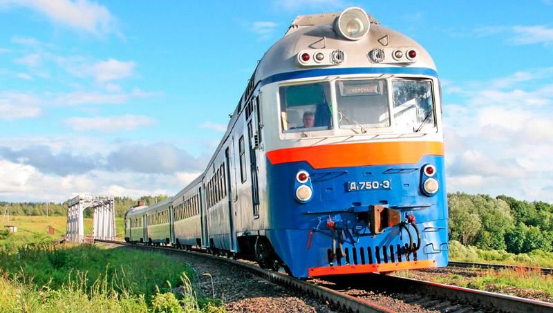 Террористы запускают поезд из России в Луганск