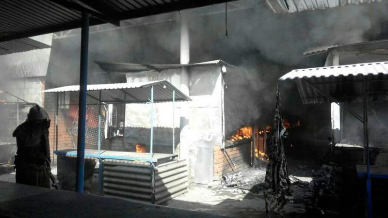 Жахливі наслідки пожежі в Маріуполі Жахливі наслідки пожежі в Маріуполі