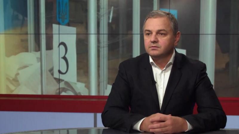 Підвищення зарплат та пенсій — це масовий підкуп виборців урядом, — експерт Підвищення зарплат та пенсій — це масовий підкуп виборців урядом, — експерт