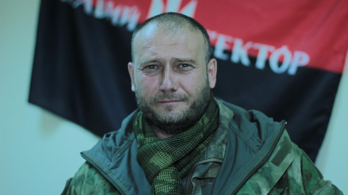 Ярош призвал сторонников готовиться к акциям неповиновения Ярош призвал сторонников готовиться к акциям неповиновения