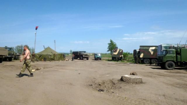 Небоевые потери: украинские военные подорвались на "растяжке" возле Троицкого