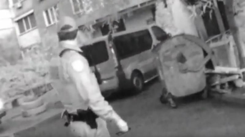 Поліція затримала неадекватного "Діда Мороза" (18+) 