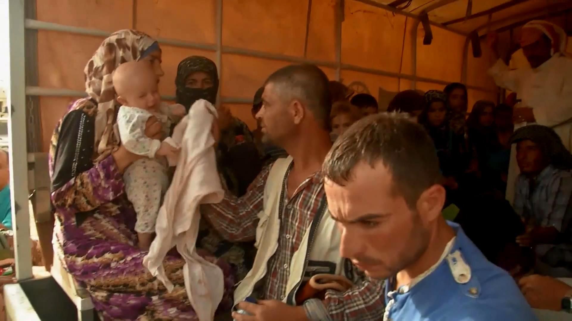 США открыли границы для беженцев из Сирии США открыли границы для беженцев из Сирии