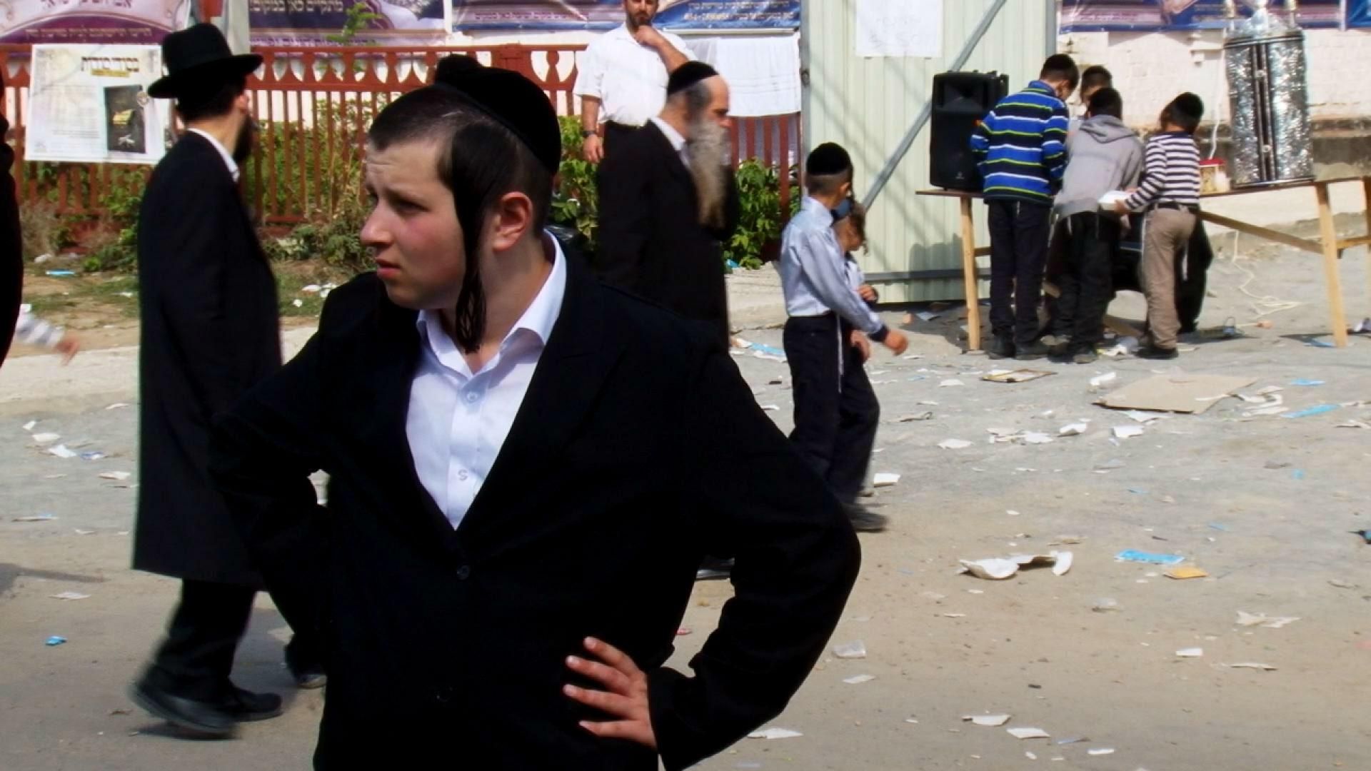 Хасиды снова в Умани: как реагируют местные на поведение гостей Хасиды снова в Умани: как реагируют местные на поведение гостей
