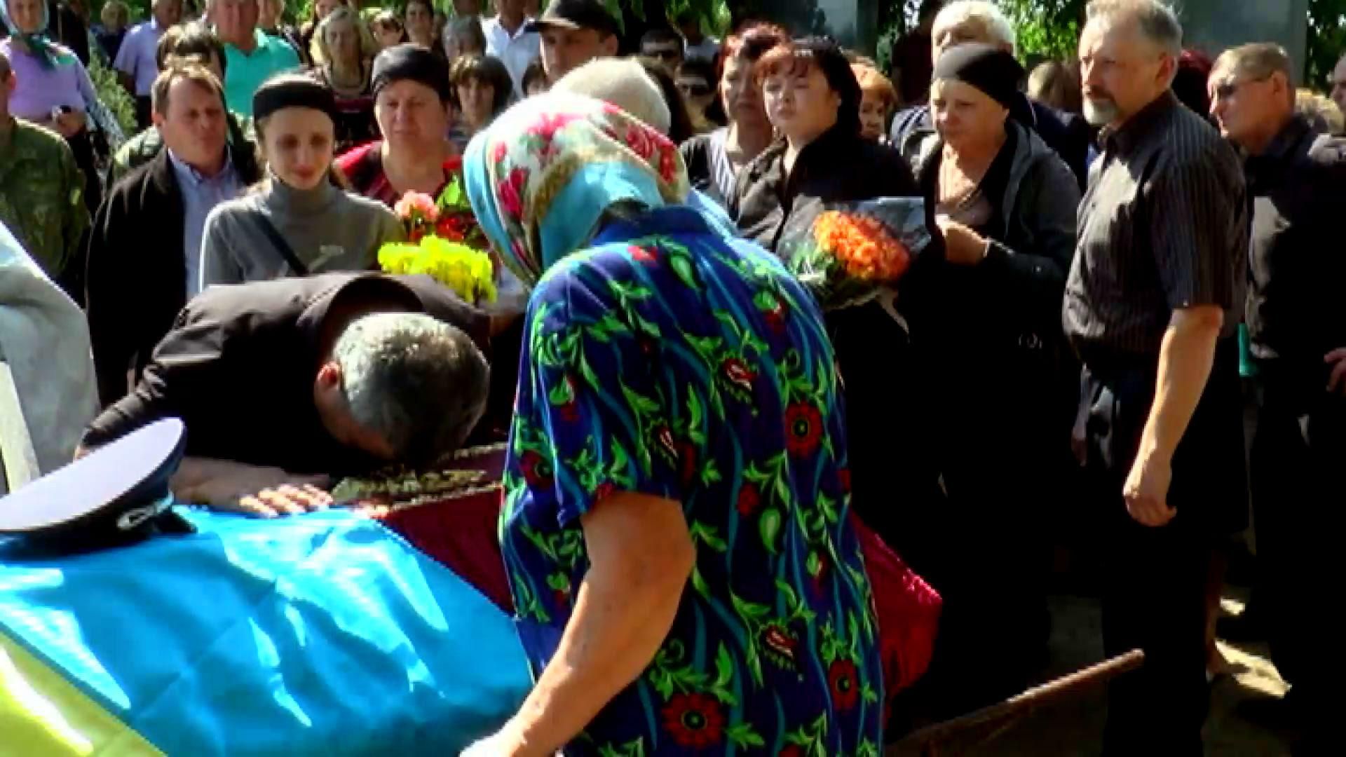 Родные погибшего в Иловайске смогли похоронить его только через год