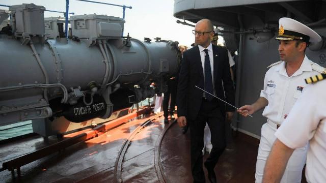 Яценюк объяснил, как Россия влияет на наплыв беженцев в Европу Яценюк объяснил, как Россия влияет на наплыв беженцев в Европу