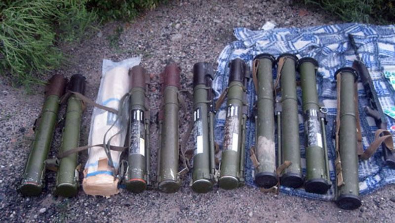 Огромный тайник с оружием нашли в лесу Донецкой области Огромный тайник с оружием нашли в лесу Донецкой области