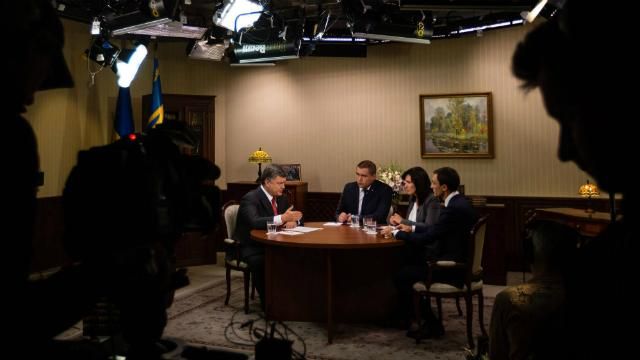 Это только начало. Продолжение следует, — Порошенко о массовых задержаниях взяточников Это только начало. Продолжение следует, — Порошенко о массовых задержаниях взяточников