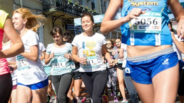 Гайдар похвалилась, як бігала Одесою в патріотичній футболці