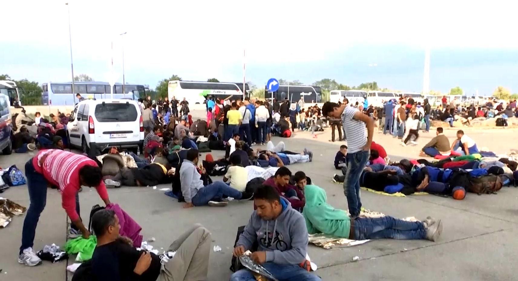 Чому раптово збільшився потік біженців у Європу Чому раптово збільшився потік біженців у Європу