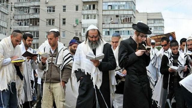 Порошенко поздравил украинских евреев с Новым годом Порошенко поздравил украинских евреев с Новым годом