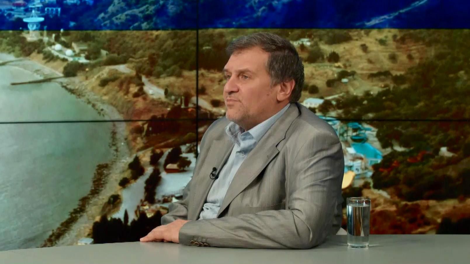 Українські компанії продовжують працювати в анексованому Криму, — політолог Українські компанії продовжують працювати в анексованому Криму, — політолог