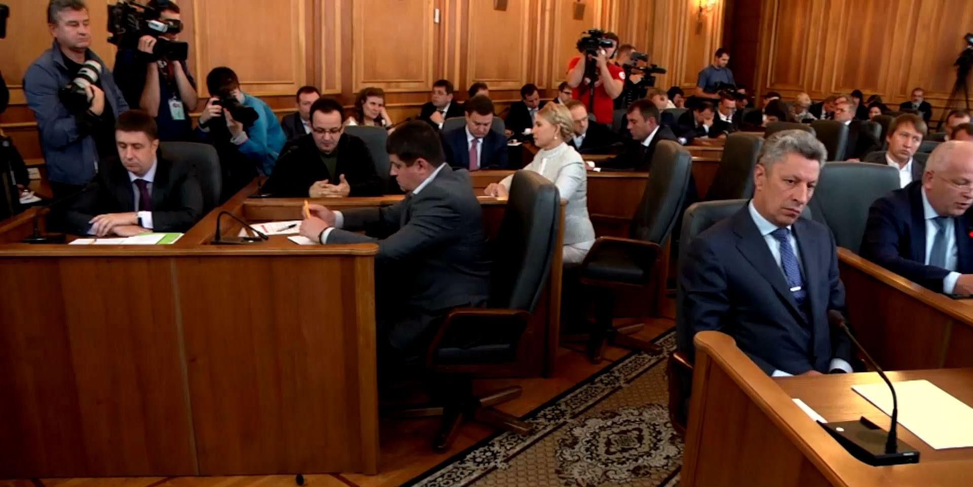 Милиция, Генпрокуратура и Служба безопасности приглашены в Верховную Раду Милиция, Генпрокуратура и Служба безопасности приглашены в Верховную Раду