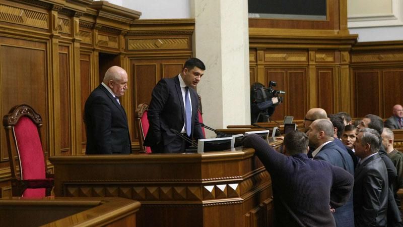 Рада готується звільнити віце-прем'єра і міністра, — Березюк Рада готується звільнити віце-прем'єра і міністра, — Березюк