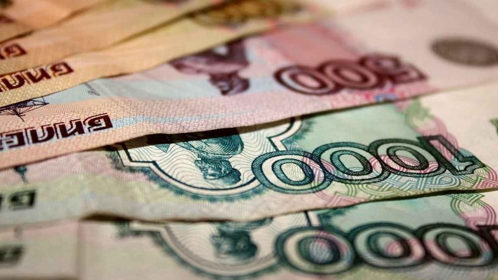 Луганским террористам привезут огромную сумму в рублях, — Тимчук