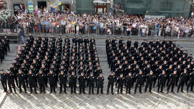 Аваков розповів, скільки поліцейських "відсіяли" за два місяці Аваков розповів, скільки поліцейських "відсіяли" за два місяці