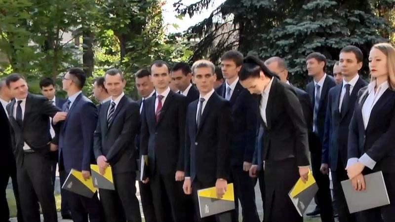 Президент подсказал детективам, где искать коррупционеров Президент подсказал детективам, где искать коррупционеров