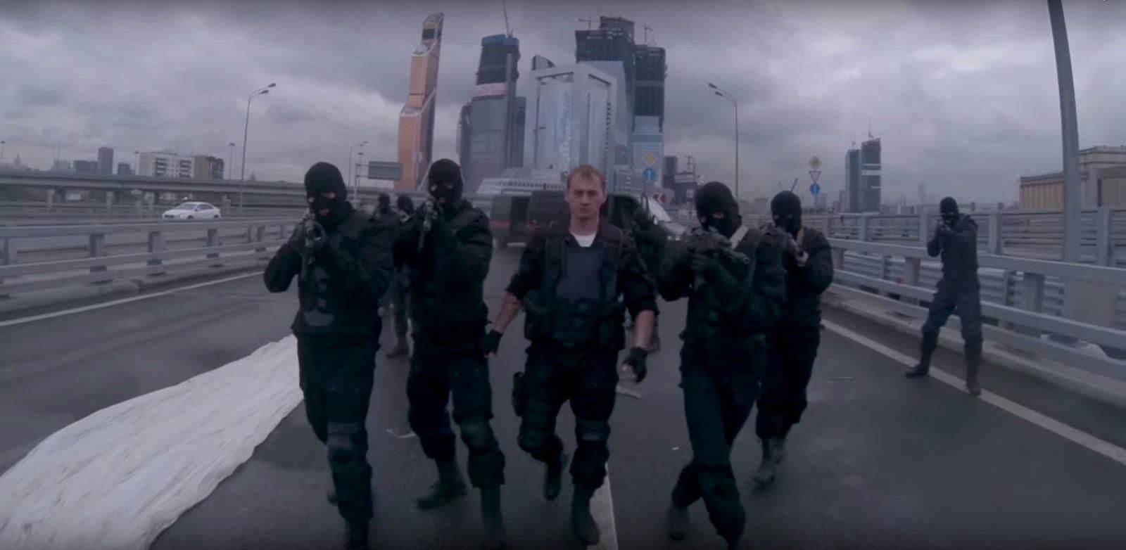 Россияне и американцы сняли первый фильм на GoPro (18+) Россияне и американцы сняли первый фильм на GoPro (18+)