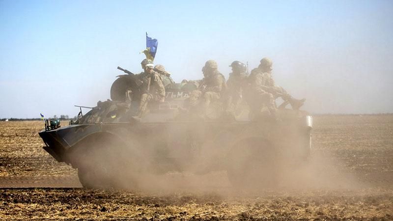 Пехота под Мариуполем готовится встретить врага Пехота под Мариуполем готовится встретить врага