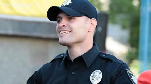 "Мальчик по вызову". Киевлянка хочет, чтобы ее защищал только привлекательный Фацевич "Мальчик по вызову". Киевлянка хочет, чтобы ее защищал только привлекательный Фацевич