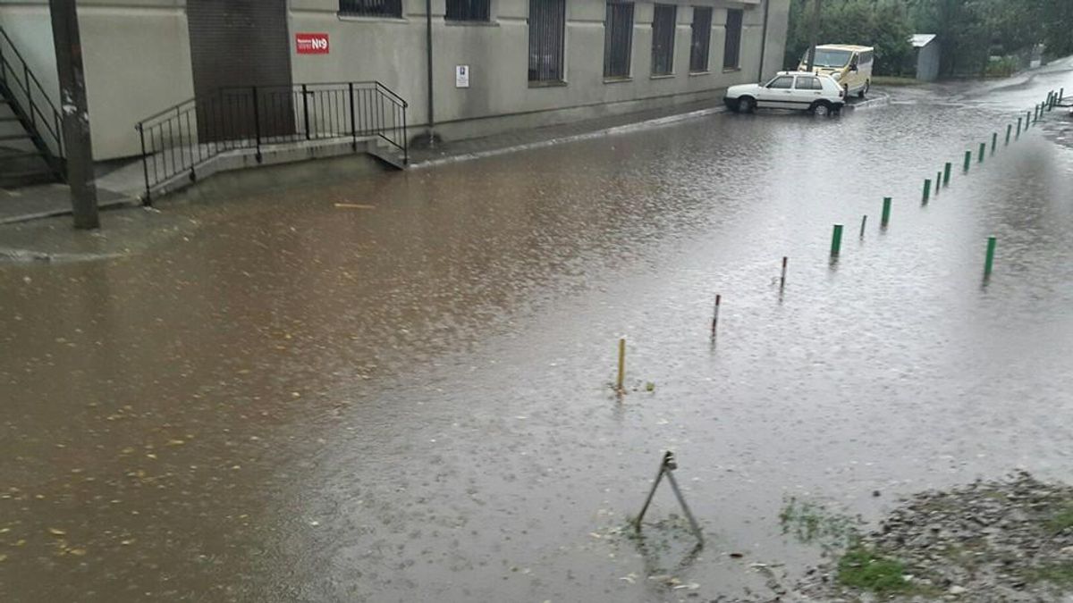 Непогода во Львове: город затопило Непогода во Львове: город затопило