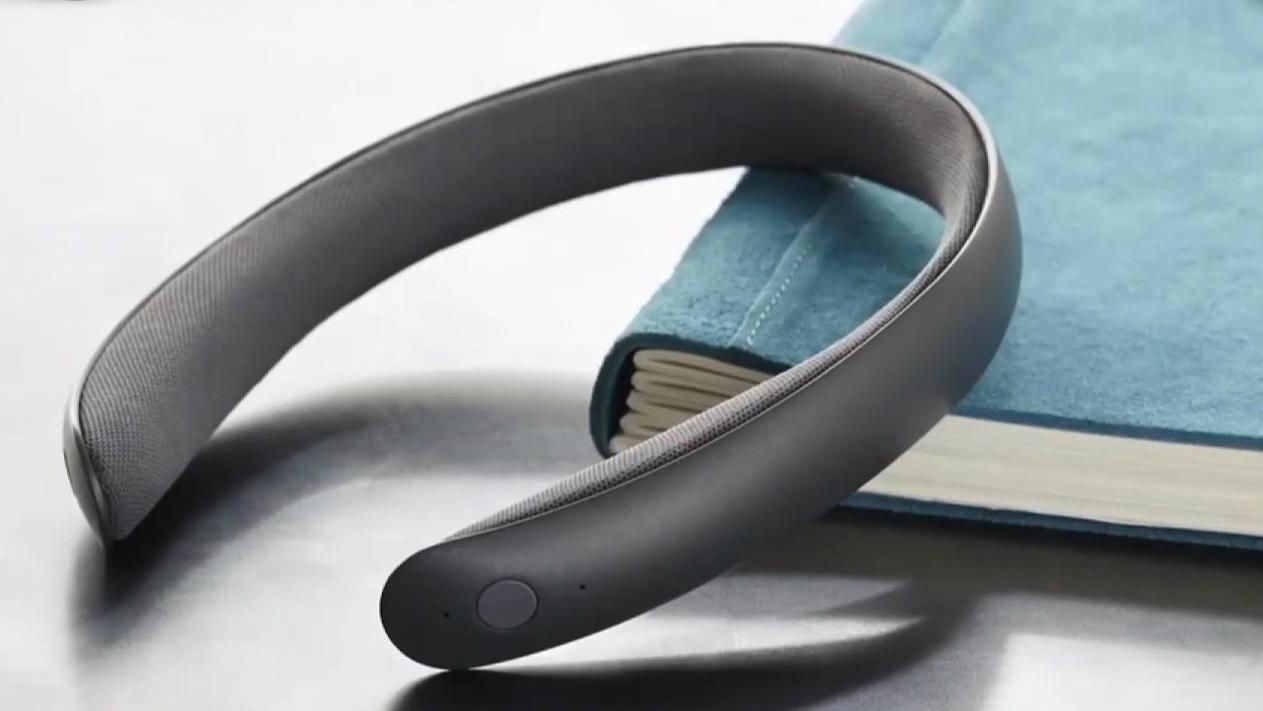 Наушники, передающие сигнал просто через череп Наушники, передающие сигнал просто через череп