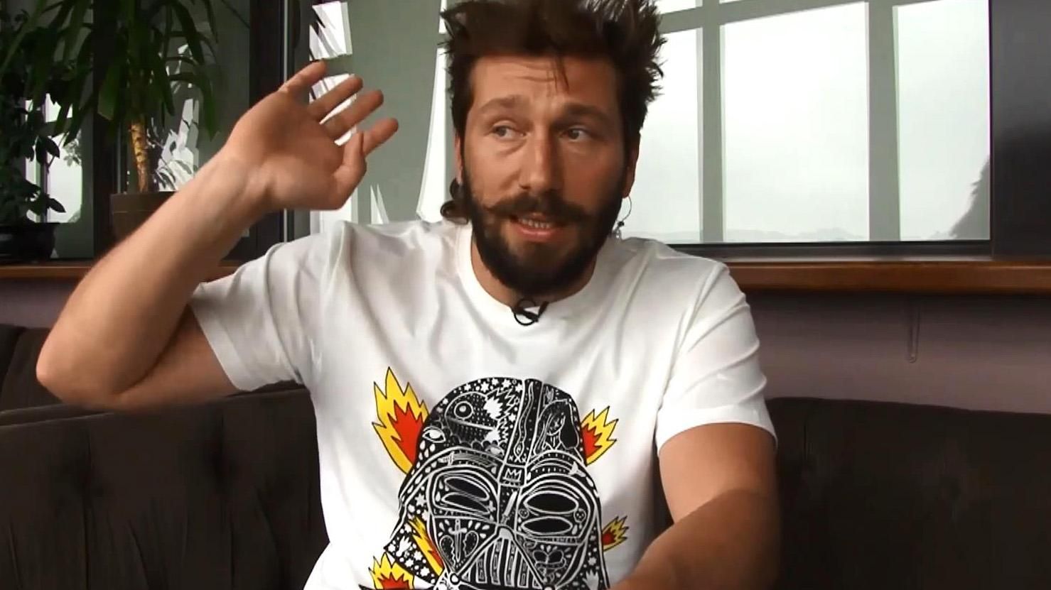 Российский миллионер объяснил, что такое "гребаный совок" Российский миллионер объяснил, что такое "гребаный совок"