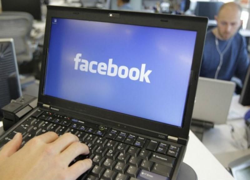 Facebook допоможе журналістам новим інформаційним сервісом