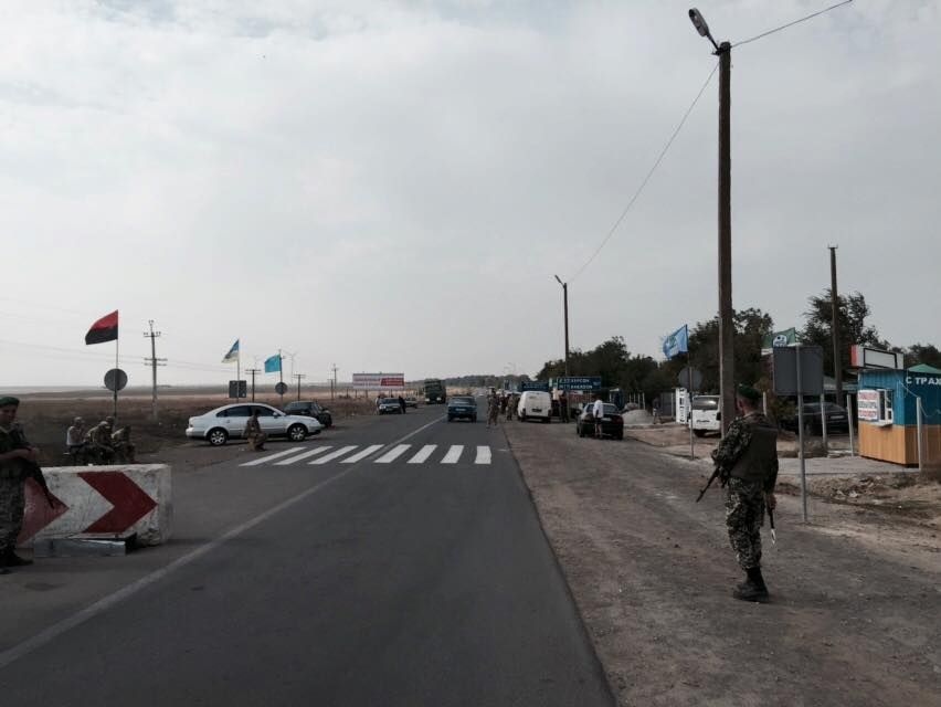 Блокада Криму просувається вглиб материка Блокада Криму просувається вглиб материка