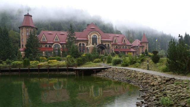 Очередную резиденцию Януковича вернули в государственную собственность